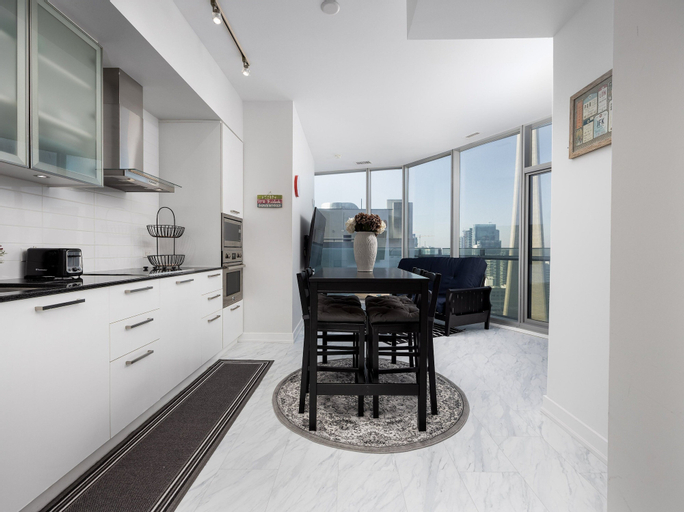 Dining Room 10