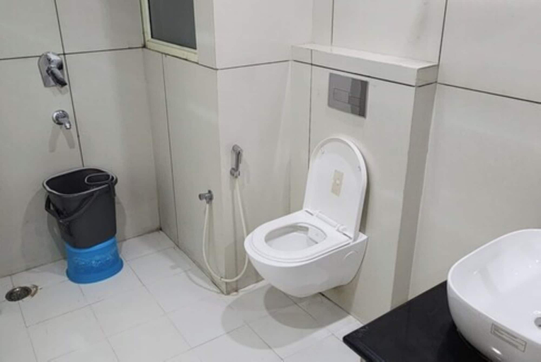 Bathroom, Goroomgo Ganga Amrit Haridwar, Hardwar
