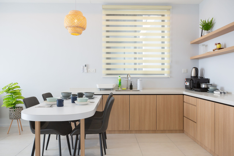 Dining Room 9
