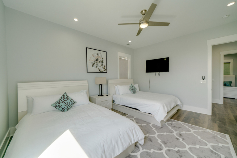 Bedroom 3, Luxury Unit on 12th South, Davidson
