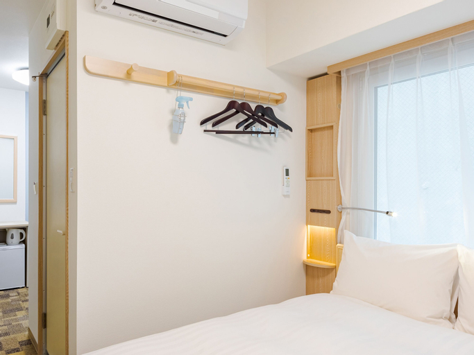 Bedroom 13