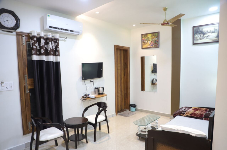Bedroom 2, Hotel Virasat Palace By GRB, Mathura