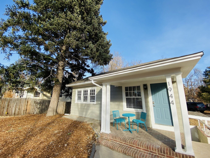 Exterior & Views 2, Stunning Bungalow Next to Unc - Free Cruiser Bikes!, Weld