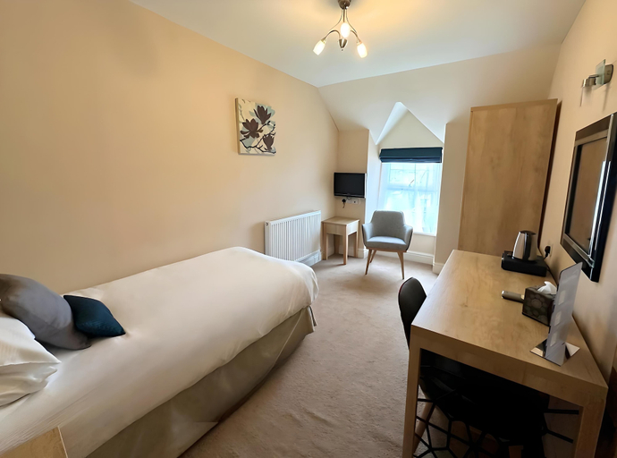 Bedroom 2, Caerwylan Hotel, Gwynedd