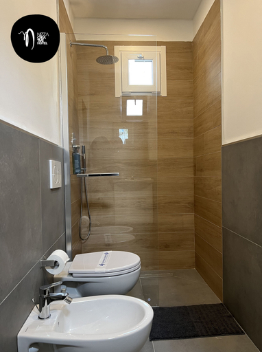 Bathroom 4, Nizza Creative Hotel, Rimini