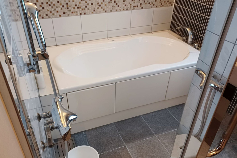 Bathroom 5