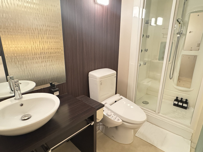 Bathroom 3, WONZ HOTEL Shinsaibashi Namba, Osaka