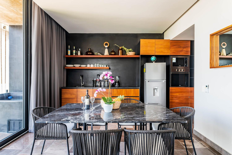 Dining Room 3