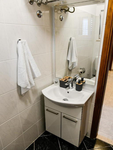 Bedroom 3, Holiday Home Veronika, Zagvozd