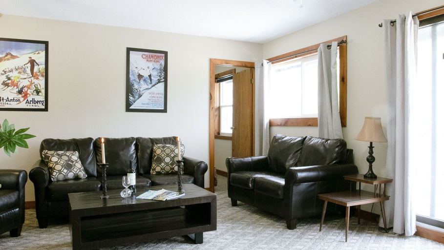 Others 4, Tyrolean 4 Bedroom Condo Blue Mountain, Grey