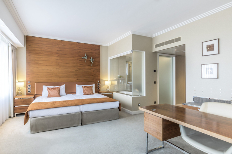 Bedroom 3, Hotel Okura Amsterdam, Amsterdam