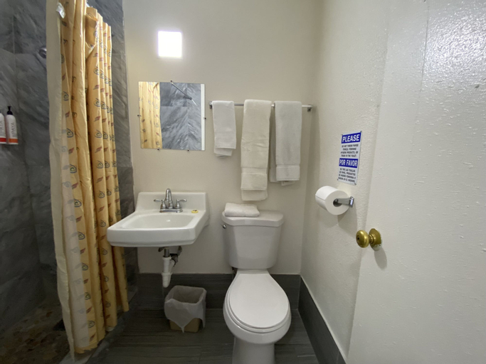 Bathroom 4