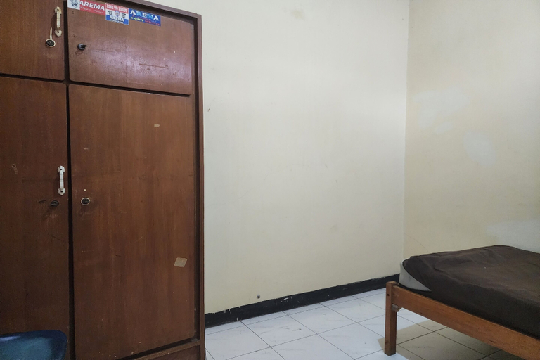 Bedroom 2, Hotel O Regina Homestay Syariah, Surabaya