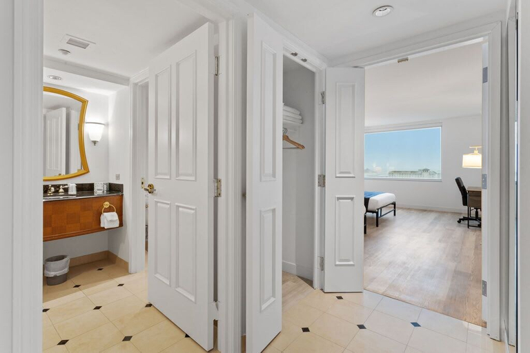 Bedroom 4, CozySuites at Showboat, Atlantic