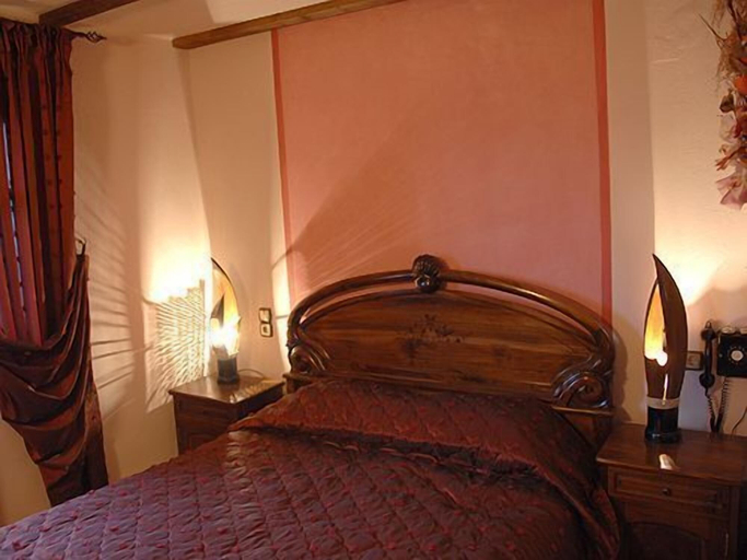 Bedroom 2, Archontiko Mesohori, Thessaly