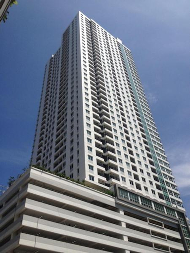 Exterior 10
