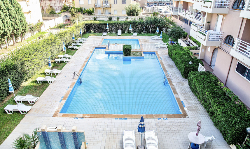 Sport & Beauty 3, Residence with pool on the promenade, Sassari
