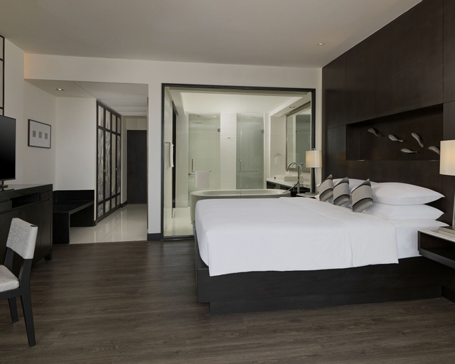 Bedroom 24