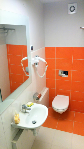 Bathroom 4, Hostel Kwadrans, Gliwice City