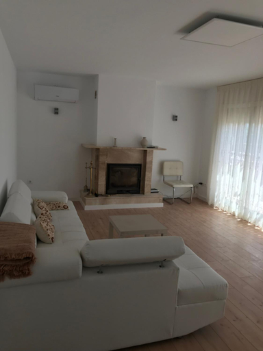 Shared lounge/TV area 3, Casa Cesar Martinell 1, Tarragona