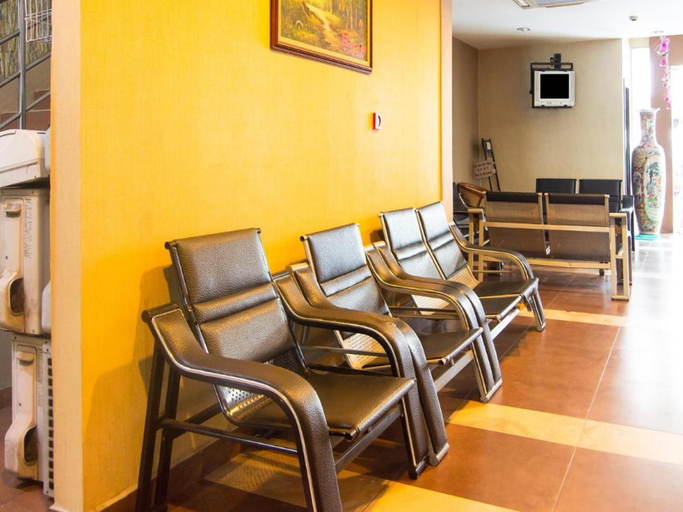 Others 4, Royal Hotel, Keningau
