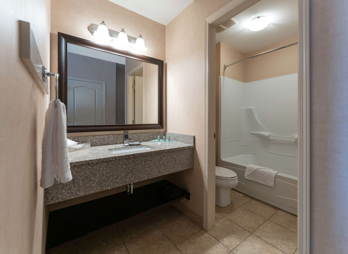 Bathroom 4, Prestige Cranbrook Hotel, BW Premier Collection, East Kootenay