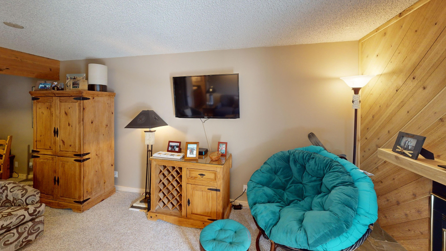 Interior, B104 Snowdance Condos 2 Bedroom Condo by RedAwning, Summit