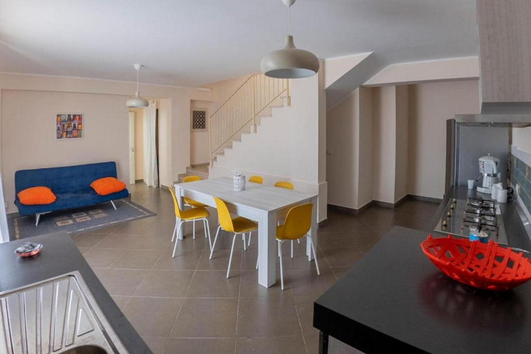 Others 5, GuestHost - Villa Marazia with Garden and Parking!, Catania