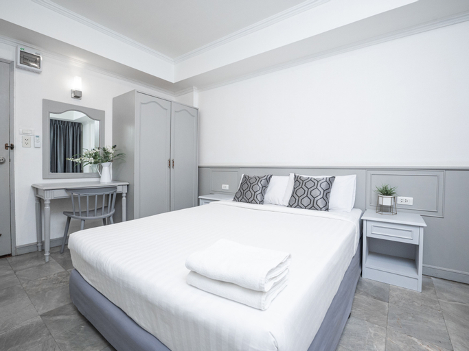Bedroom 6