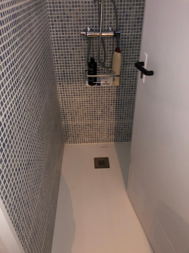 Others 5, Apartamento con 5 dormitorios en Madrid, Madrid