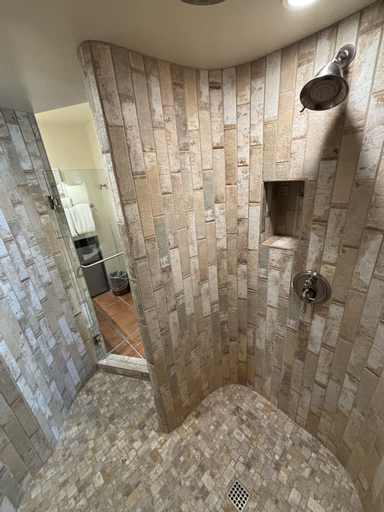 Bathroom 12