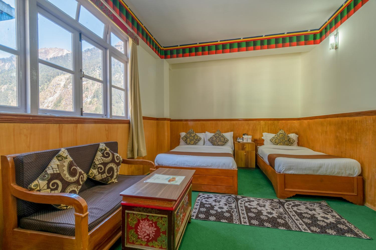 Bedroom, Magellan's The Grand Lachen, North Sikkim
