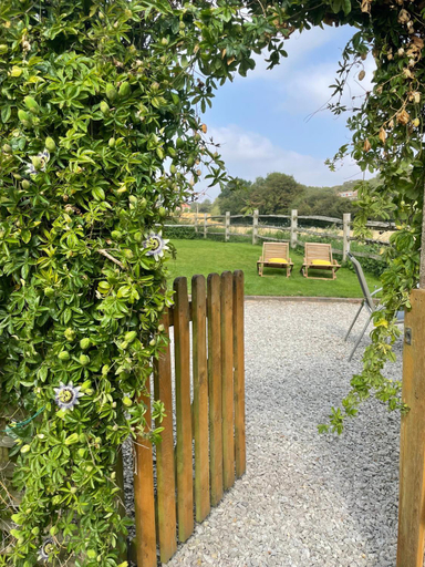 Others 5, Holmdale Holiday Cottages, East Sussex