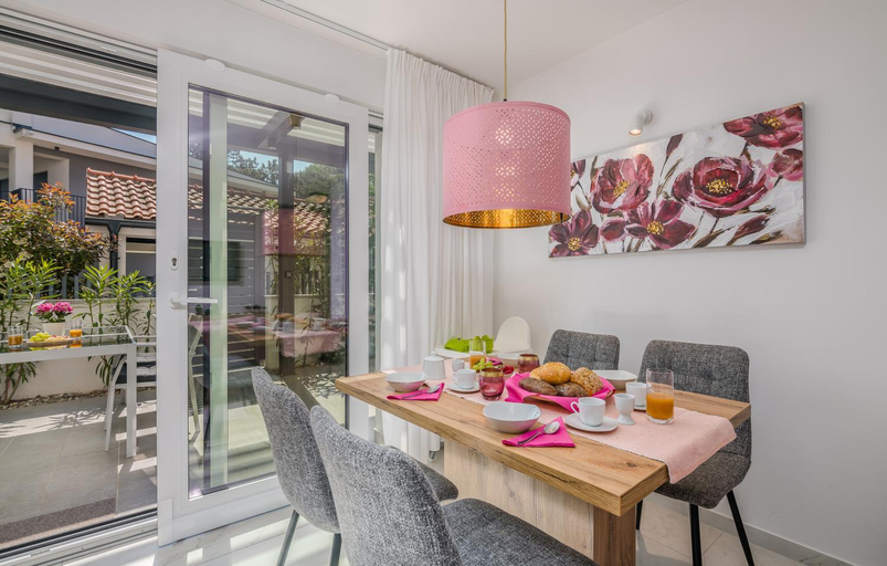Others 2, Modern Apartments Elle Malinska, Malinska-Dubašnica