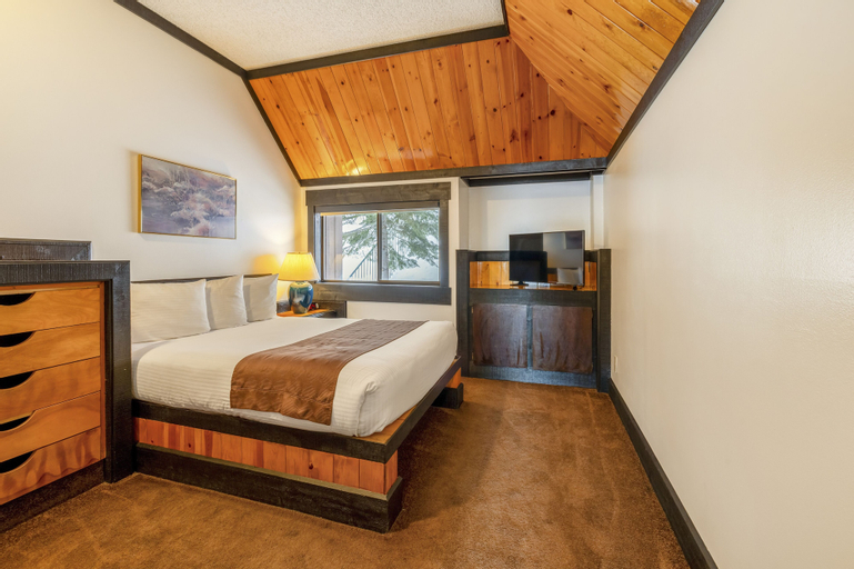 Bedroom 12