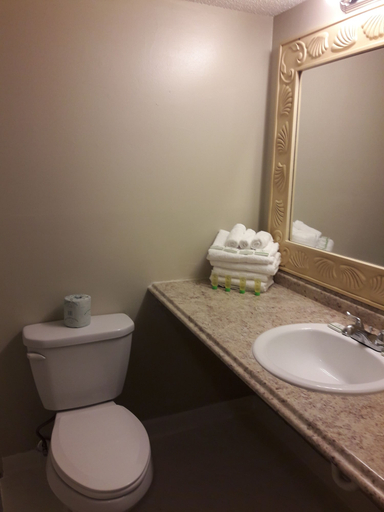Bathroom 5, Ocean Waves Hotel, Horry