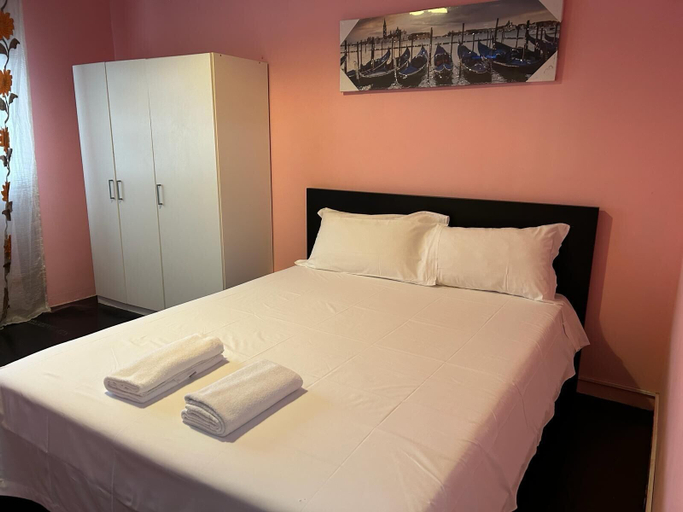 Bedroom 4, VENICE NIGHT13TRIPLA ROOM SHARED TOILETC, Venezia