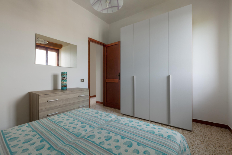 Room 2, 3730 Appartamento Valencia by Barbarhouse, Lecce