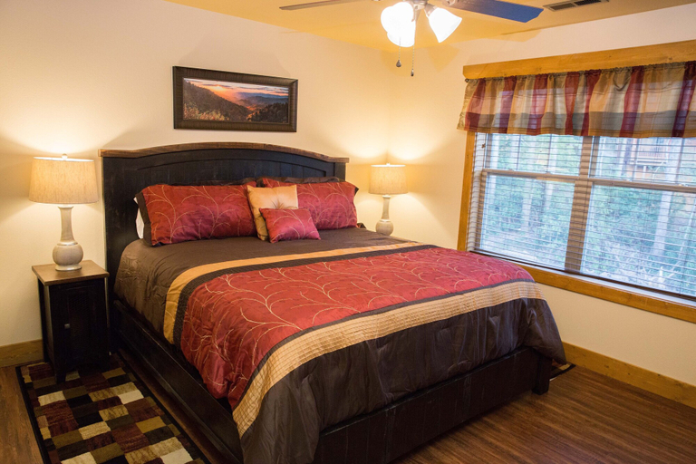 Bedroom 3, Serene Oasis - Four Bedroom Chalet, Sevier