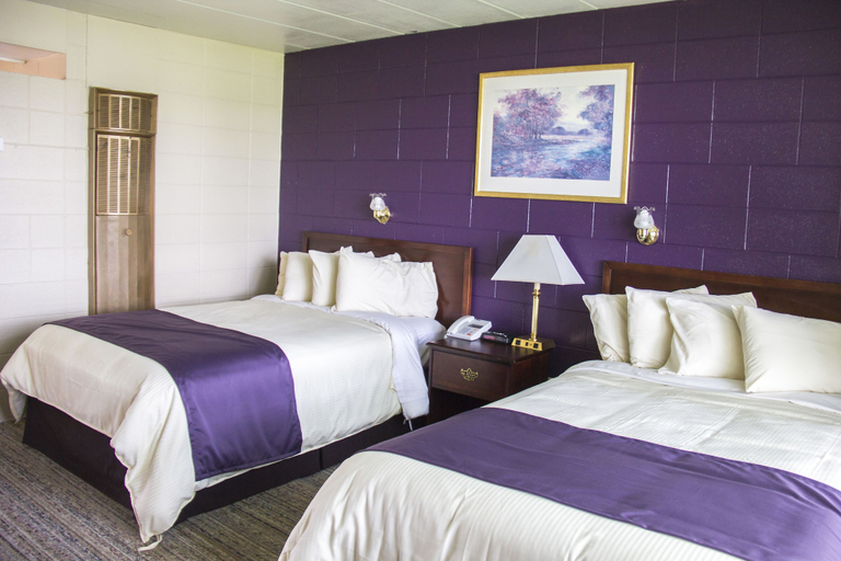 Bedroom 3, Riverview Motel, Haldimand-Norfolk