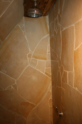 Bathroom 3, Viking Village, Kose