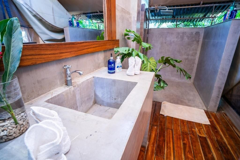 Bathroom 3, Curiol Boutique Hotel & Lounge, Santa Cruz