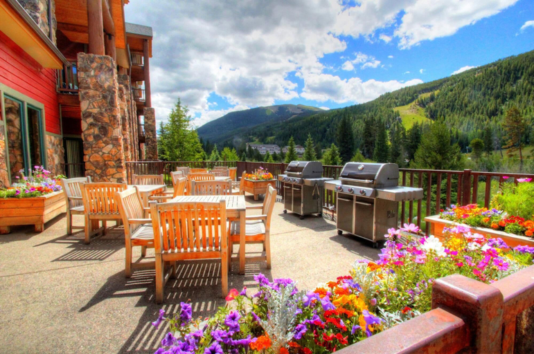 Outdoor dining, 5983 Hidden River Lodge 3 Bedroom Condo by RedAwning, Summit