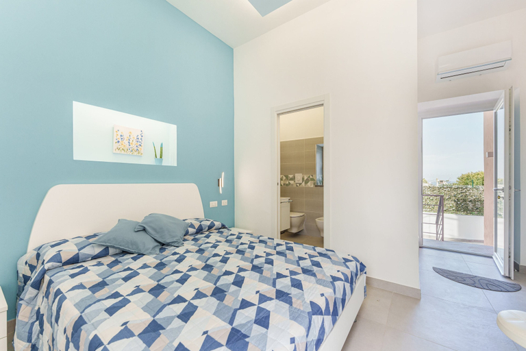 Bedroom 4, Le rondinelle rooms, Napoli