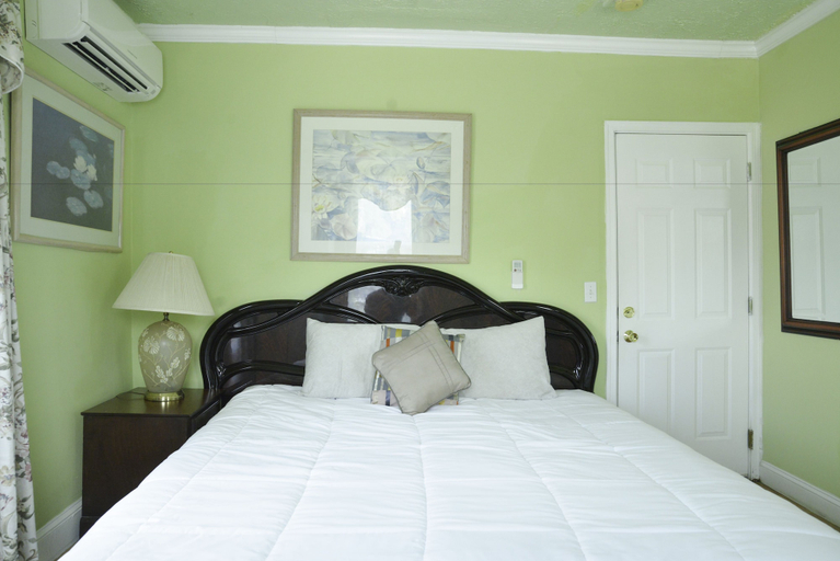 Room 2, Eden Park Guest House, Montgomery
