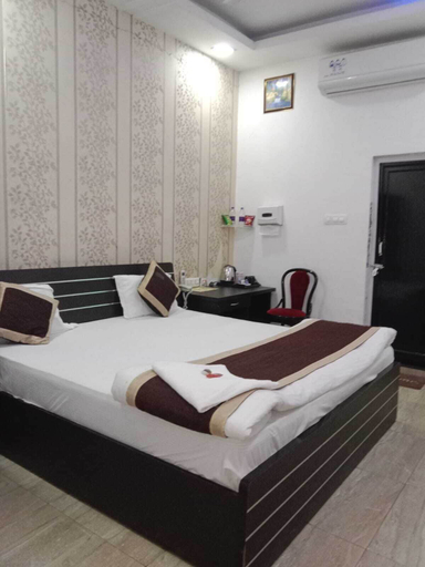 Bedroom 4, Hotel Shalimar Palace, Rae Bareli