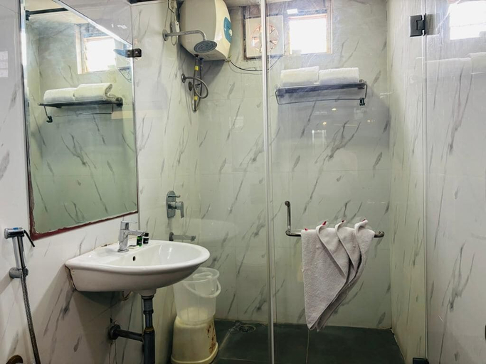 Bathroom, Hotel Elite By Signature Group, Ranga Reddy