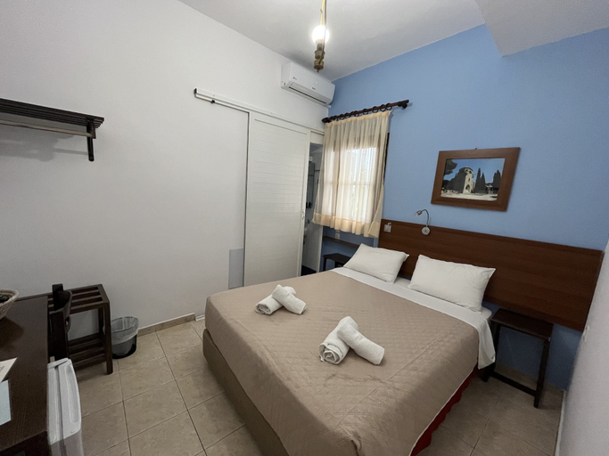 Bedroom 3, Eleni Rooms, South Aegean