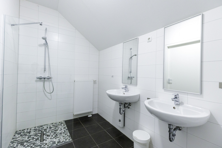 Bathroom 3