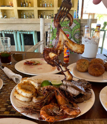 Food & Drinks 4, Jaribu Beach Hotel, Kusini